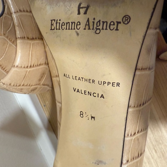 Etienne Aigner Tan Heels with Crocodile Texture Size 8.5 - Picture 8 of 10
